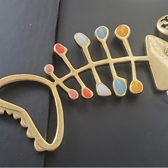 Tory Burch Charm - Picture 4 of 5